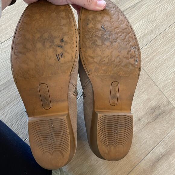 BareTraps suede booties ⭐️ - Picture 4 of 8